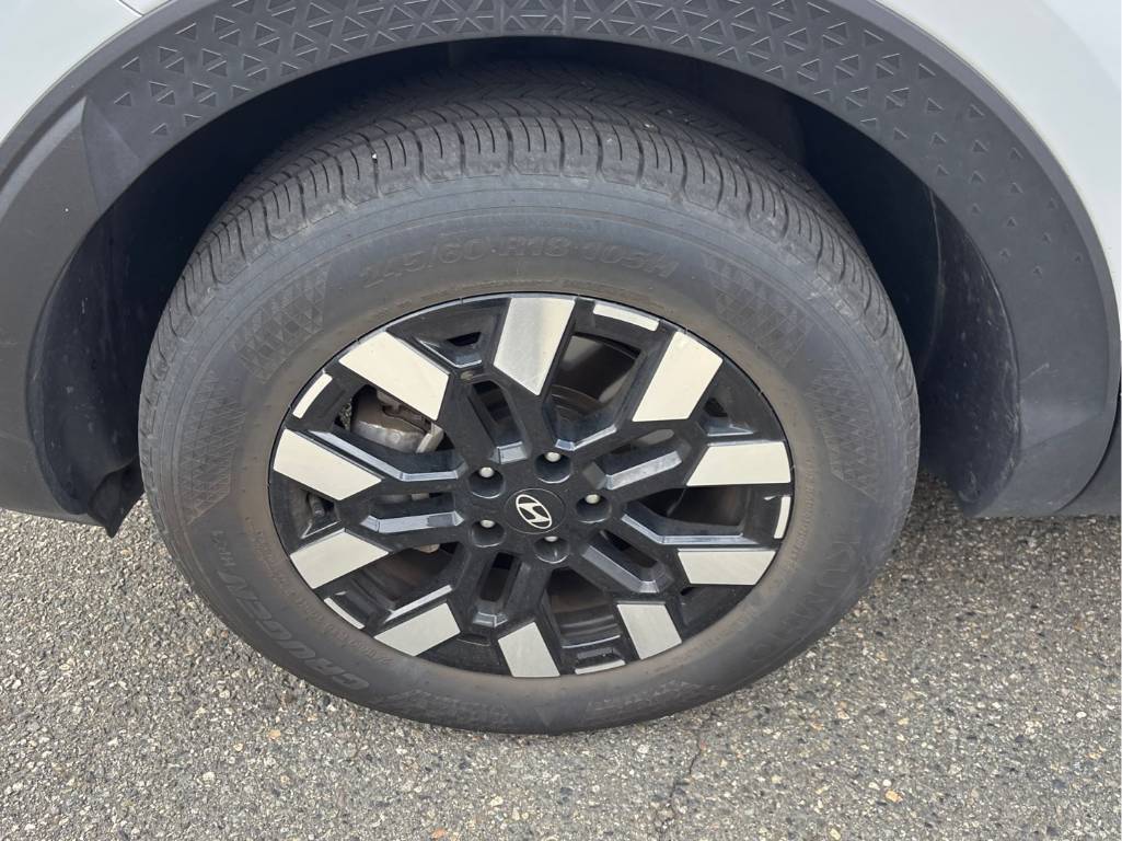 
								2025 Hyundai Santa Cruz Preferred AWD full									