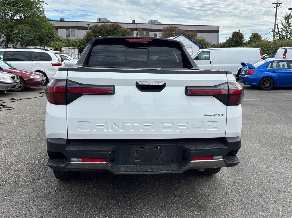 
								2025 Hyundai Santa Cruz Preferred AWD full									