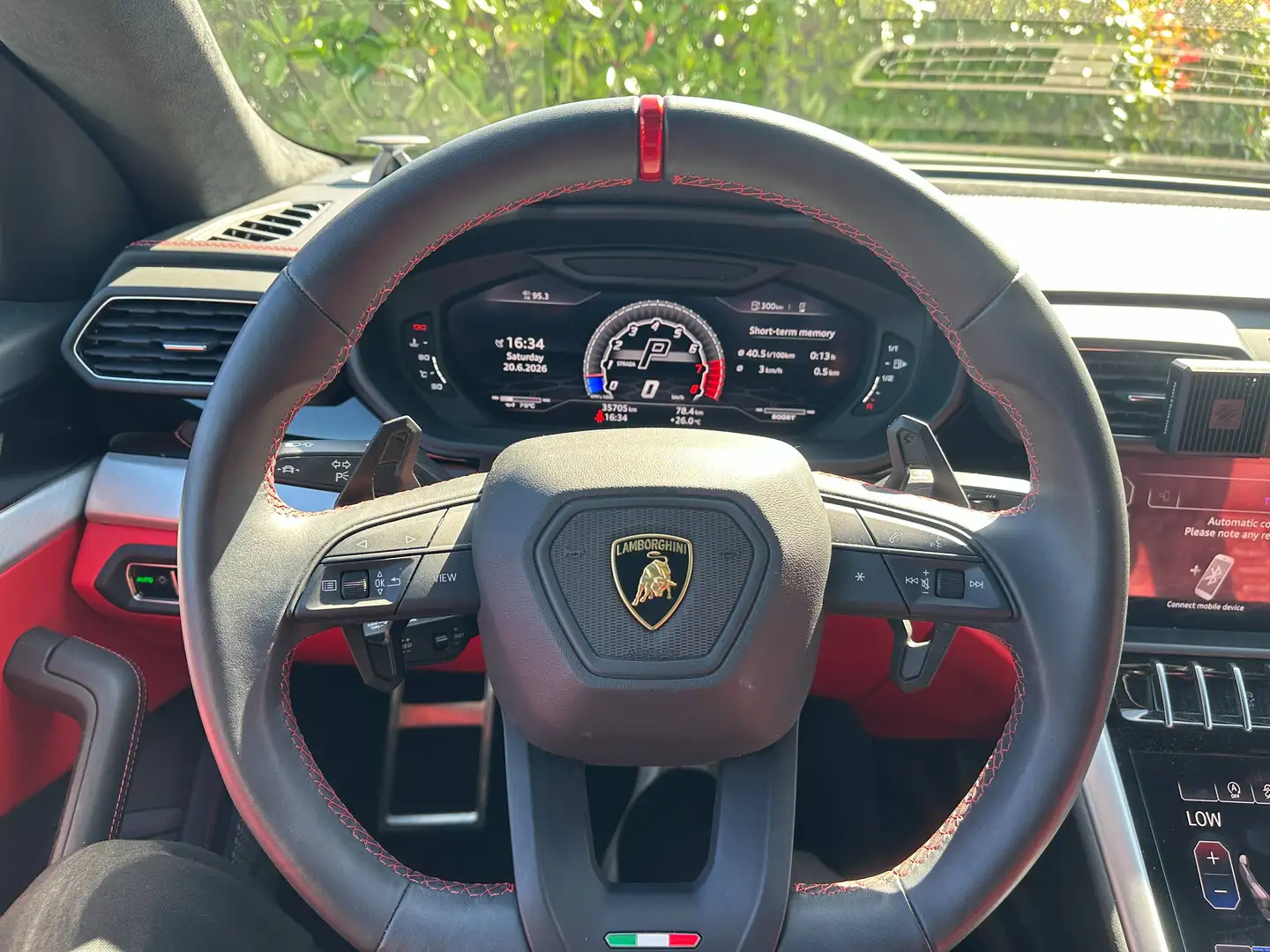 
								2019 Lamborghini Urus full									